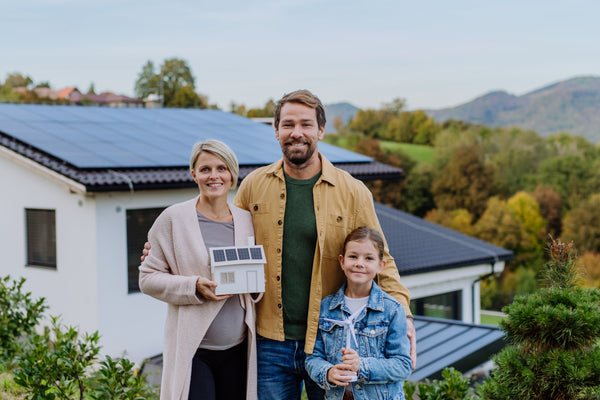 The Benefits of Full-Service Solar Installation: Why Professional Setup Might Be Right for You
